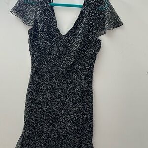 POMPONIX DRESS V NECK